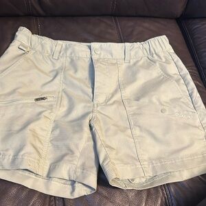 Women’s  Colombia green shorts